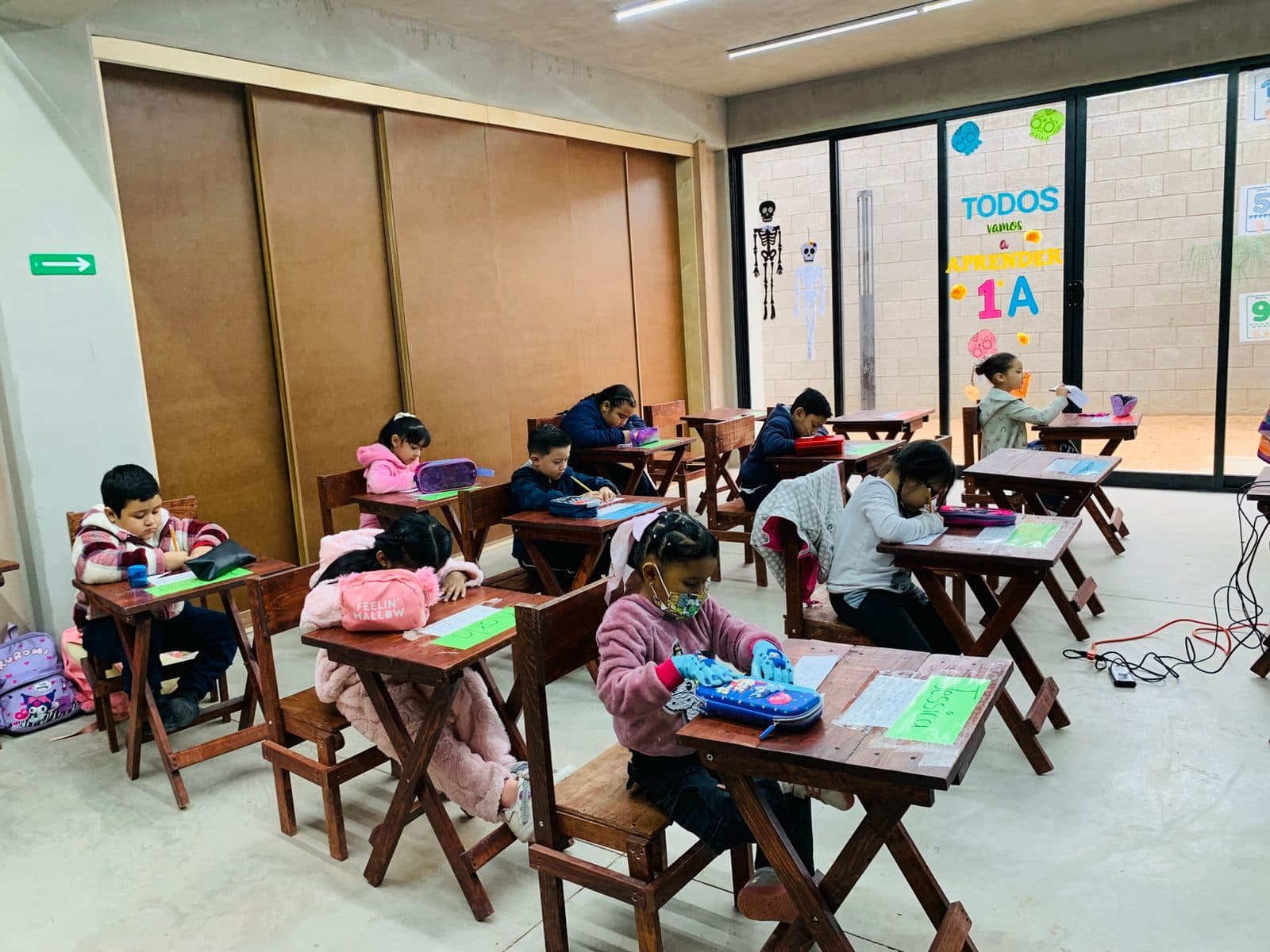 Alumnos de Educa Sin Fronteras en clase